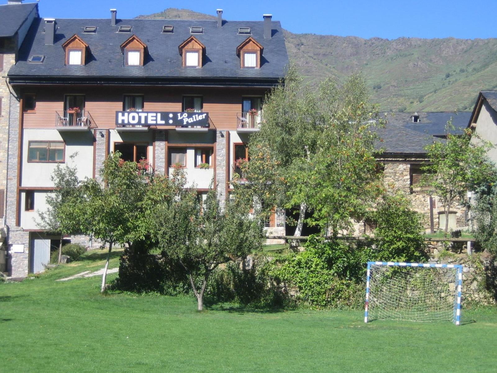 Hotel Lo Paller Valencia D'Aneu Eksteriør bilde