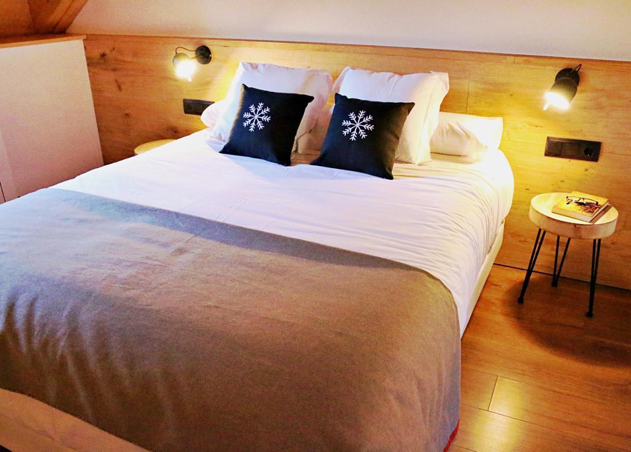 Hotel Lo Paller Valencia D'Aneu Eksteriør bilde